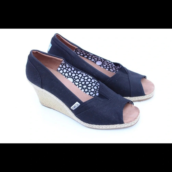 Tons peep toe wedges - Picture 1 of 8